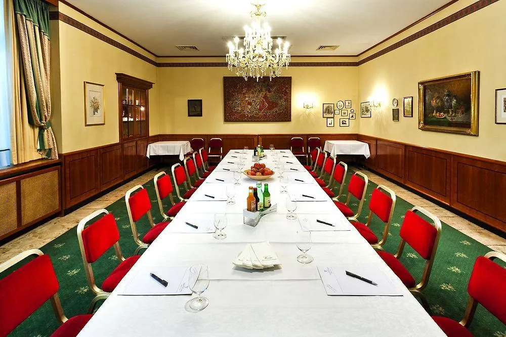 Parkhotel Graz - Traditional Luxury Hotel