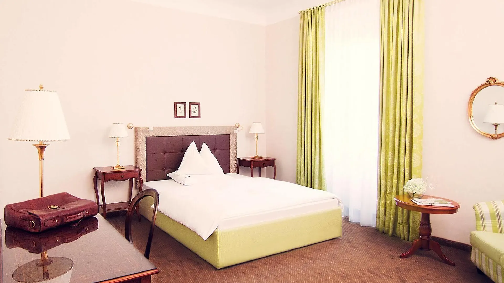 Parkhotel Graz - Traditional Luxury Hotel