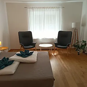 Flataid Apartmenthaus Brauhausstrasse Apartment